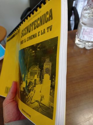 Manuale di Scenotecnica per cinema e tv