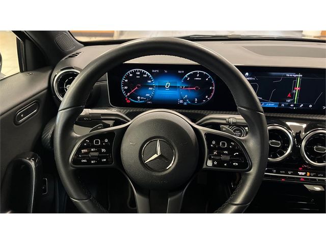 MERCEDES-BENZ Clase A Sedán A 180 d
