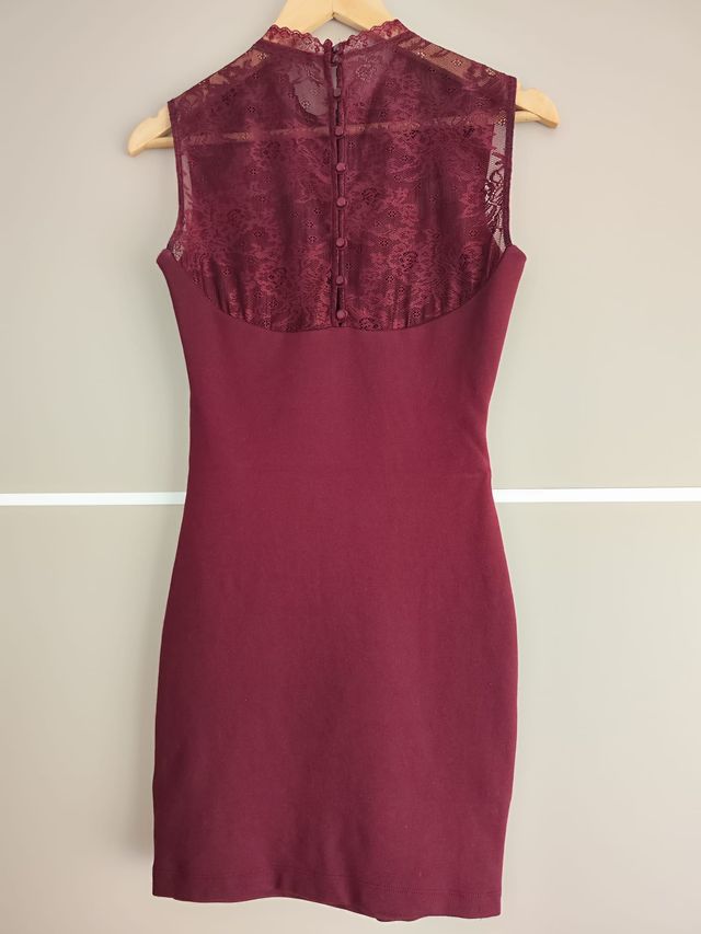 Vestido Zara, talla M. Como nuevo.