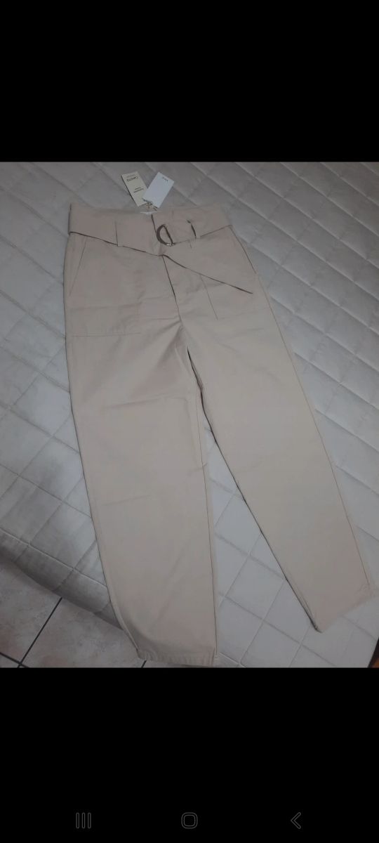 Pantaloni Mango