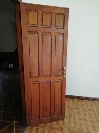 PUERTAS DE MADERA