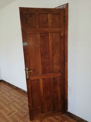 PUERTAS DE MADERA