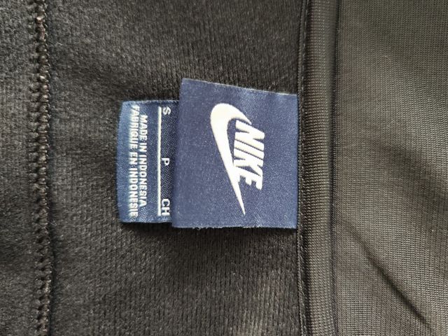 Sudadera Nike cierre cremallera, S. Como nueva.