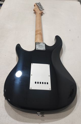 Chitarra elettrica vintage nuova .