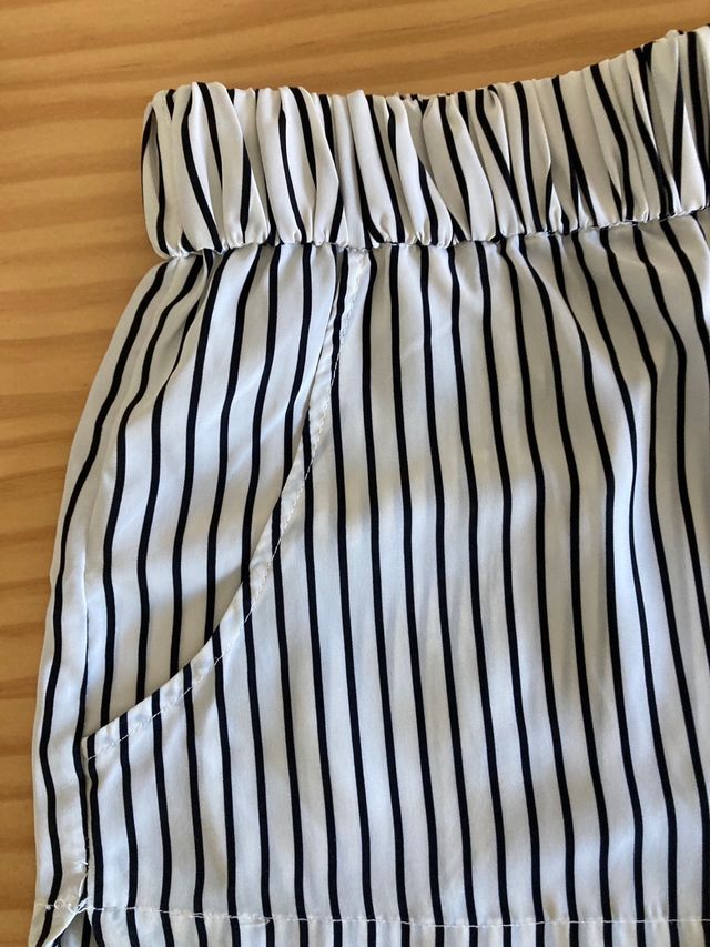 Short satinado Zara Talla S