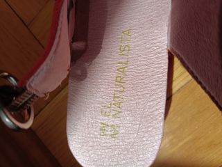 Zapatos destalonados de tiras cruzadas