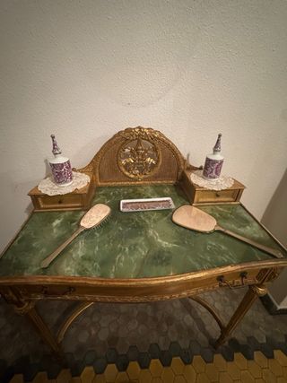 Tocador antiguo mueble.