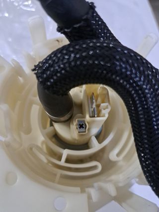 Opel corsa bomba gasolina 