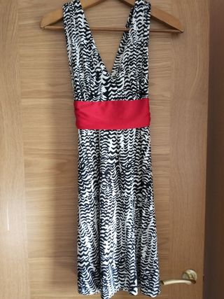 Conjunto Vestido de tirantes y chaqueta