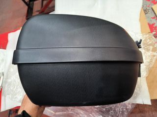 Baúl moto Kum 28 litros