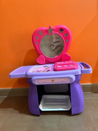 Tocador juguete niña