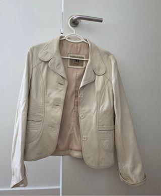 Chaqueta blanca de piel