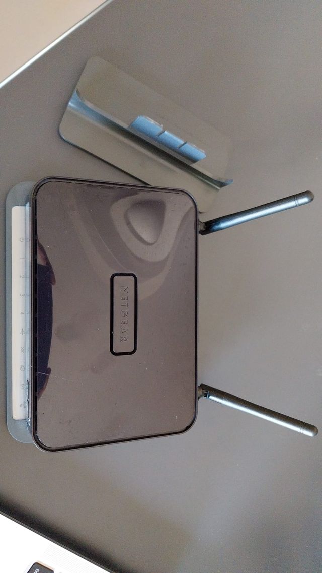 DGN2200v3 – Modem Router N300 Wireless ADSL2+