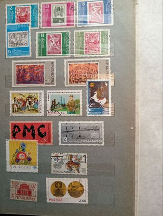 Album con 180 francobolli