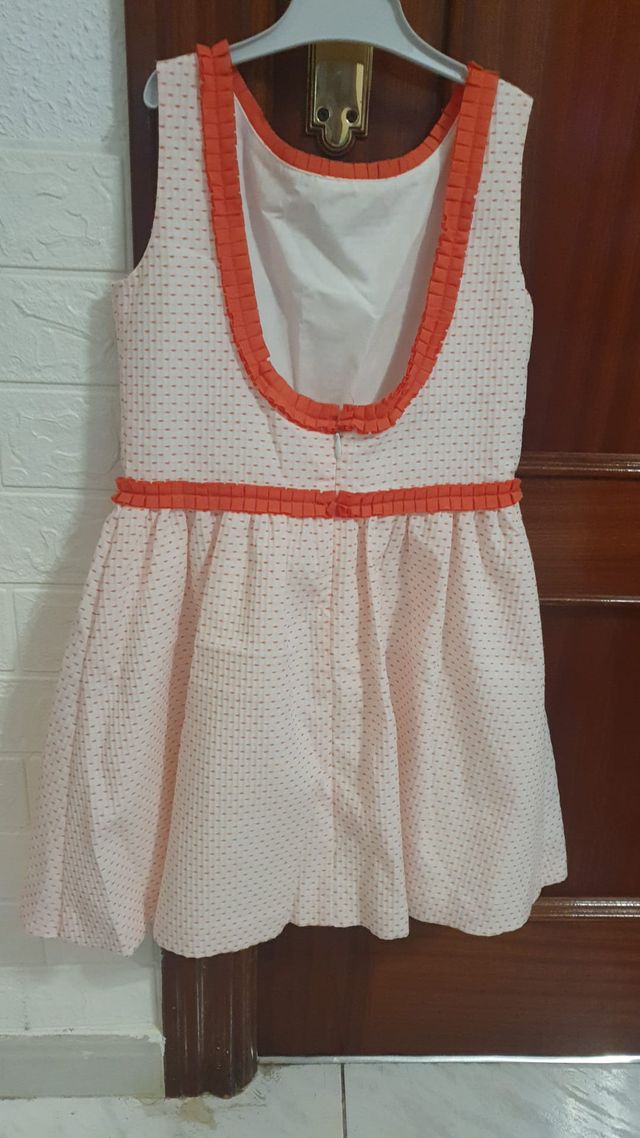 Vestido con espalda al aire Tizas