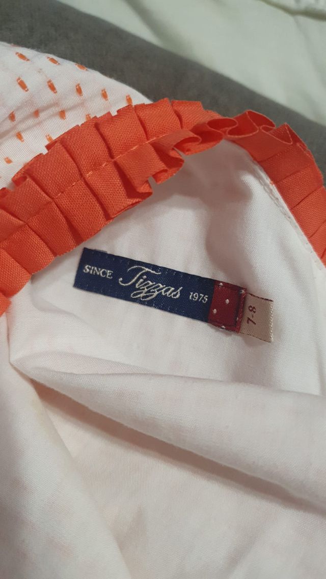 Vestido con espalda al aire Tizas