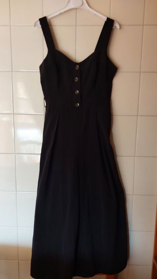 Mono negro de mango tobillero