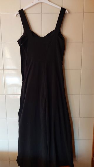 Mono negro de mango tobillero