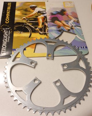 Plato Stronglight Ruta 50d BCD 122mm compatible.