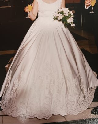 Vestido de Novia.Está en León Capital.