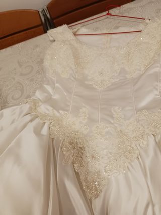 Vestido de Novia.Está en León Capital.
