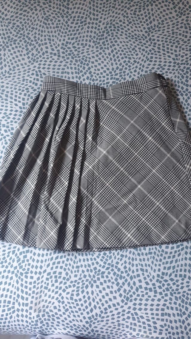 Falda tabletas zara ,talla 10