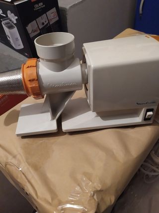 Macchina per la salsa elettrica e trita carne