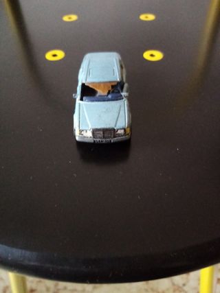 Mercedes - Benz 300 E