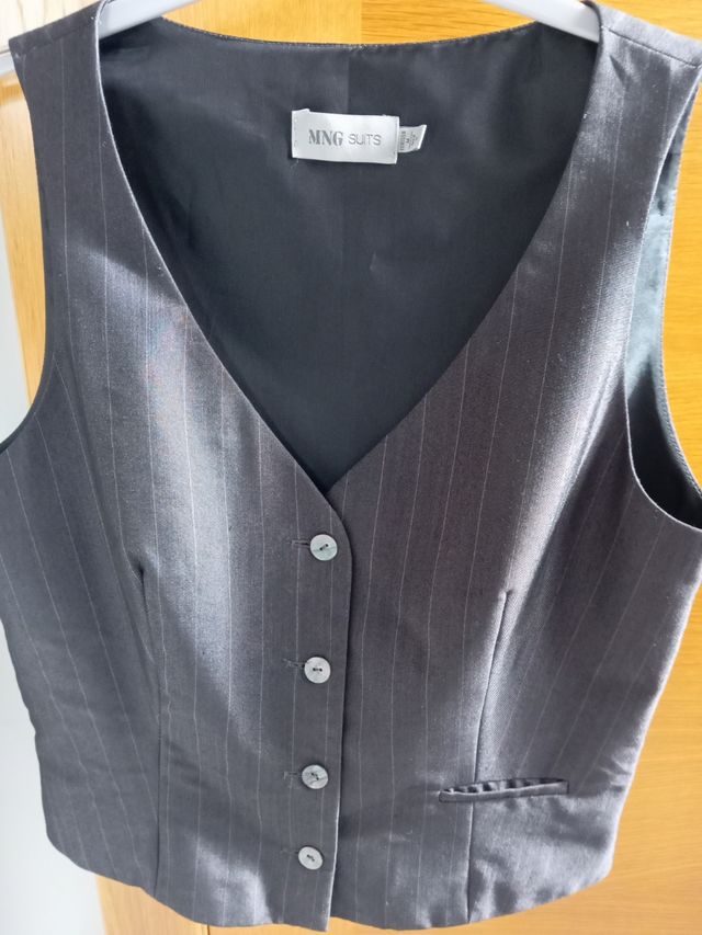 chaleco rayas gris oscuro