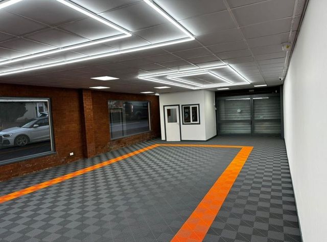 Iluminacion taller Detailing