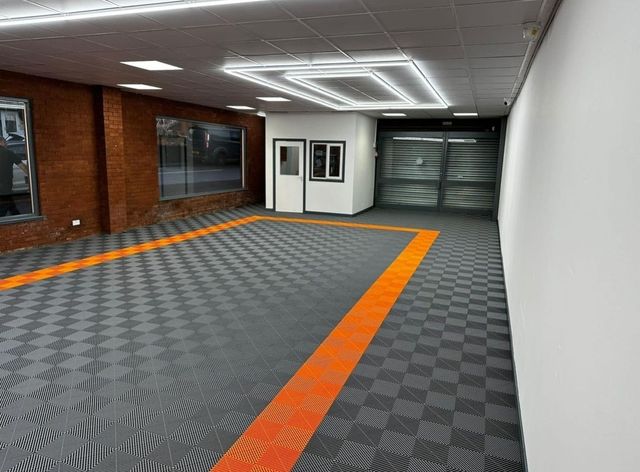 Iluminacion taller Detailing