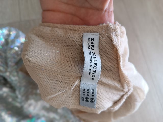 Camiseta top fiesta Zara lentejuelas