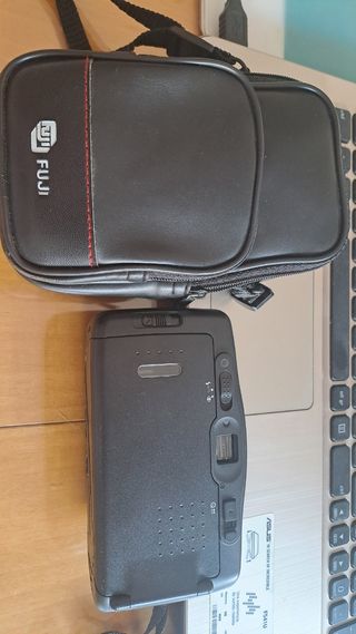 Cámara Fotográfica FUJI