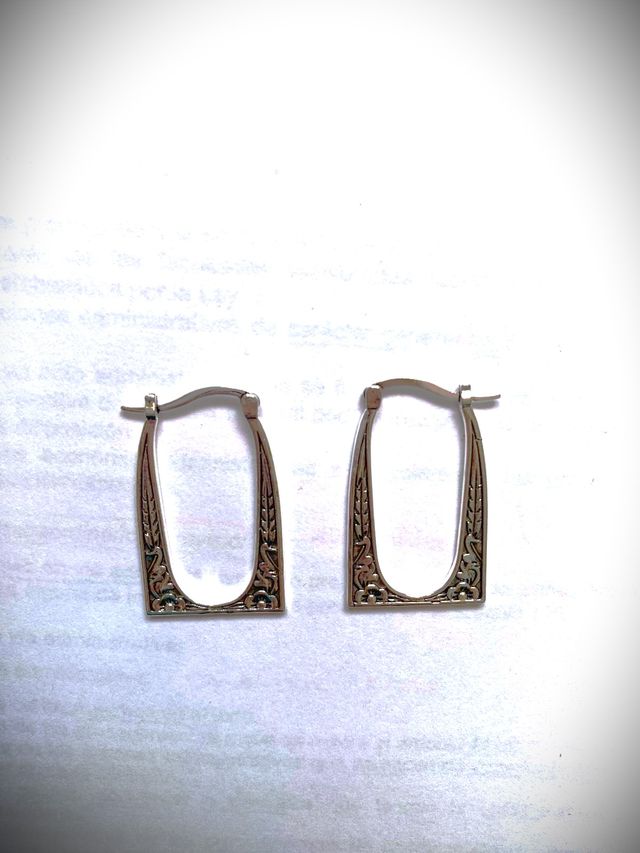 Pendientes plateados