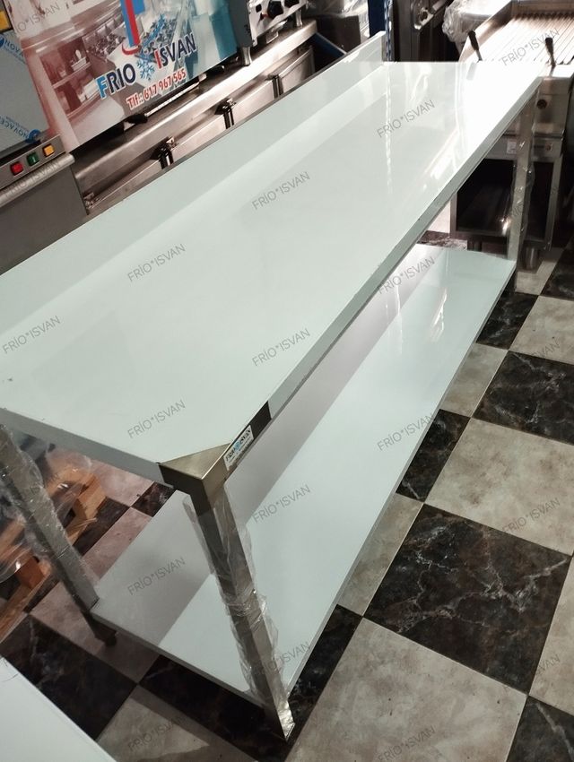 Mesa de acero inoxidable 