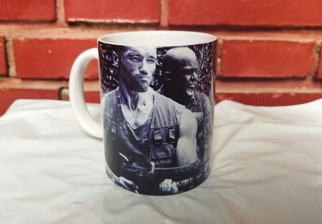 Taza Predator