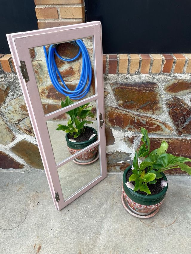 Ventana convertida en espejo