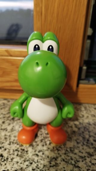 Action figure Yoshi