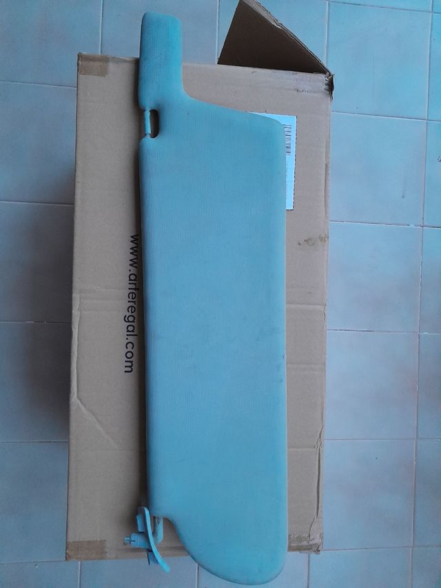 Visera parasol coche gris