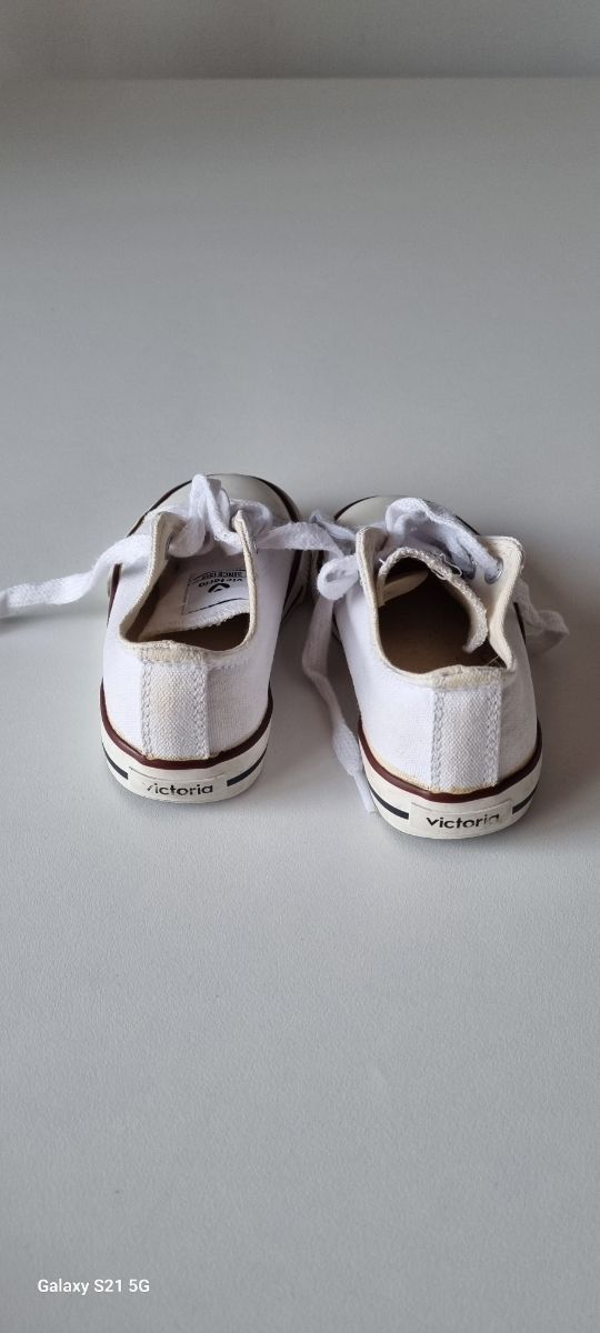 ZAPATILLAS VICTORIA