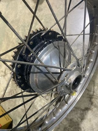 Rueda trasera Bultaco 18”