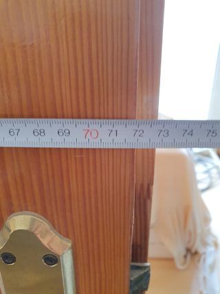 Puerta madera maciza 75x200 cm. Nueva.