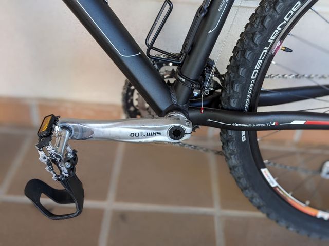 Bicicleta de Montaña CUBE