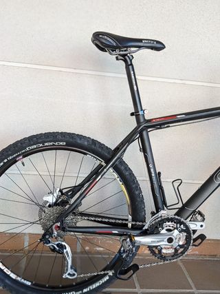 Bicicleta de Montaña CUBE