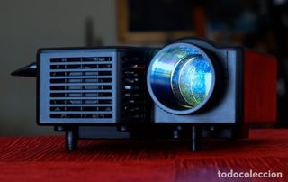 PROYECTOR DE VIDEOJUEGOS ALEMÁN KLARSTEIN