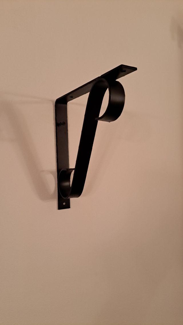 2 Soportes de metal para estantería