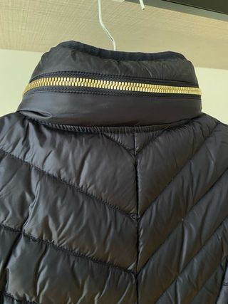 Cazadora Michael Kors. 