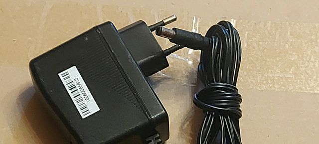 Cargador 12v 2A DC Amigo