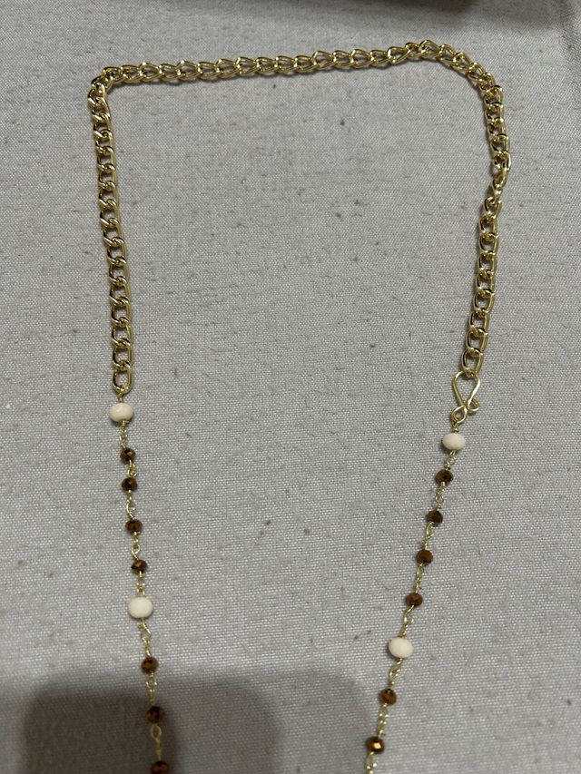 Collar largo pedreria y borla marron