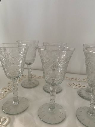 Vecchi liquori e bicchieri